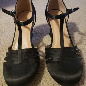 Ellie Mid-heal, Satin Dress Shoe